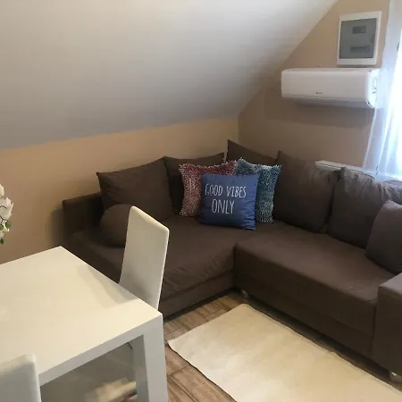 Anna Apartman Apartment Latrany