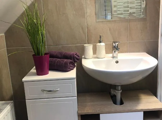 Anna Apartman Latrany